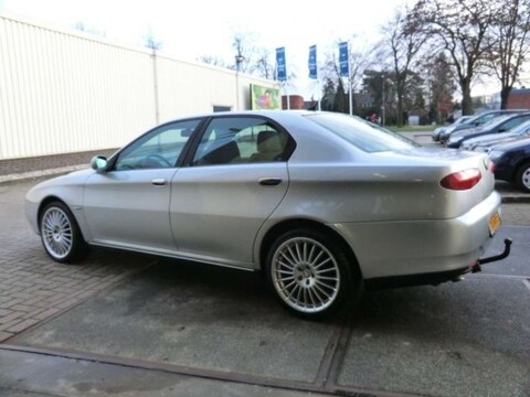 Alfa Romeo 166 2.4 JTD