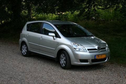 Toyota Corolla Verso 1.8 16v VVT-i Linea Terra (2005)