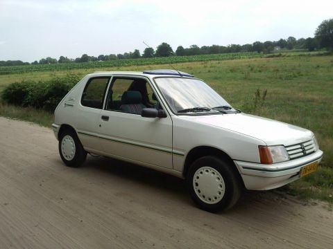 Peugeot 205 XR 1.4 (1988)