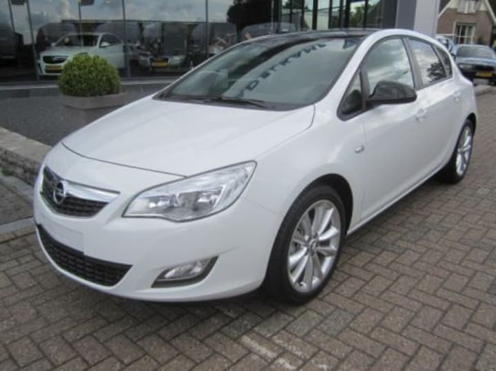Opel Astra 1.4 Turbo 120pk Color Edition (2012)