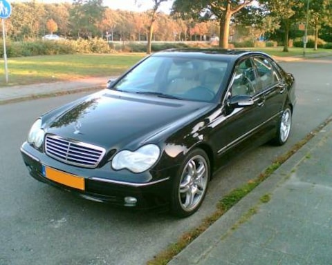 Mercedes-Benz C 270 CDI Avantgarde (2002)