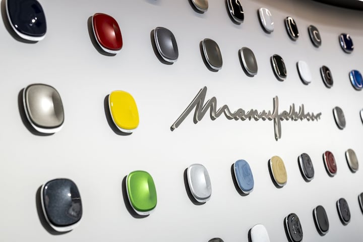 Mercedes-Benz Manufaktur Studio