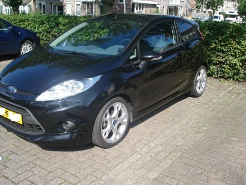 Ford Fiesta 1.6 Sport (2011)