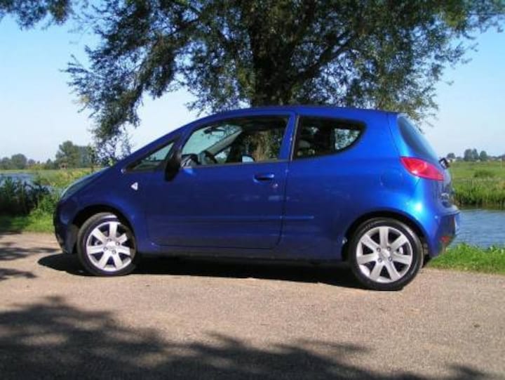 Mitsubishi Colt CZ3 1.5 Instyle (2006)
