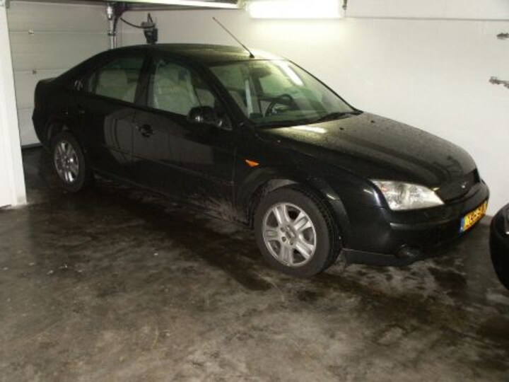 Ford Mondeo 2.0 TDdi 115pk Ghia