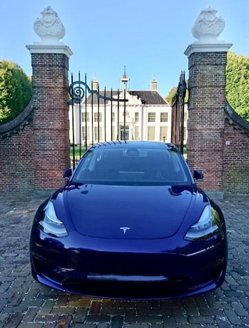 Tesla Model 3 Long Range AWD (2019)