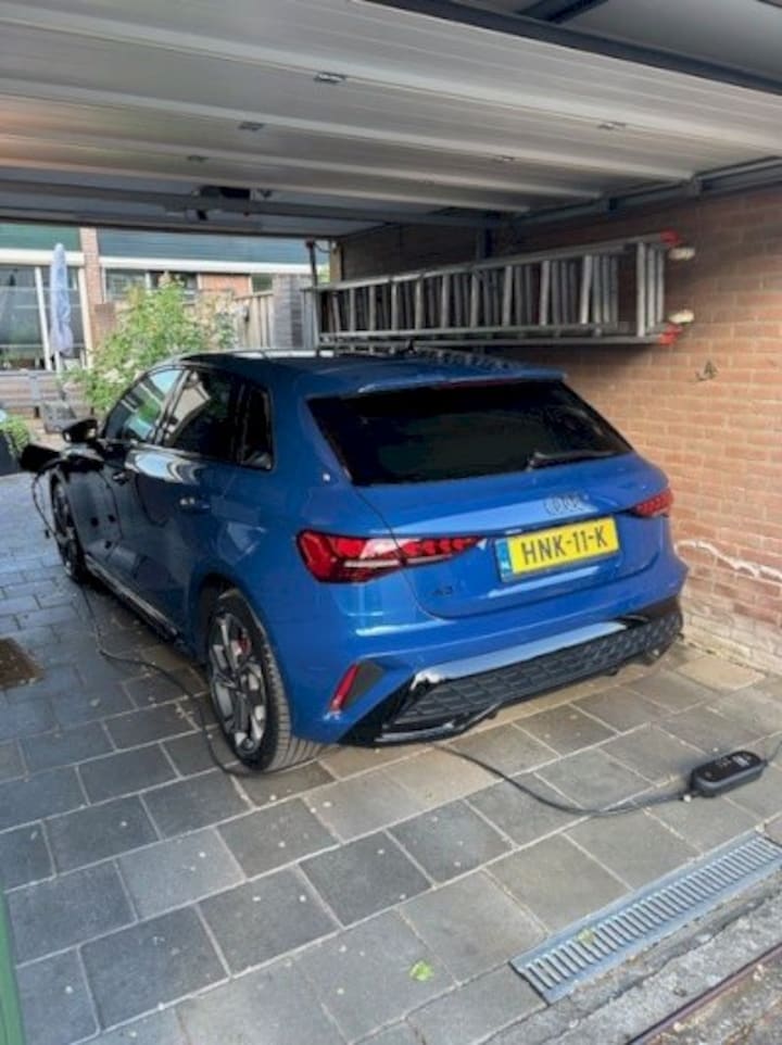 Audi A3 Sportback 45 TFSI e S edition Competition (2025)
