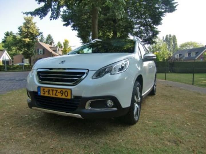 Peugeot 2008 Première 1.6 VTi (2013)