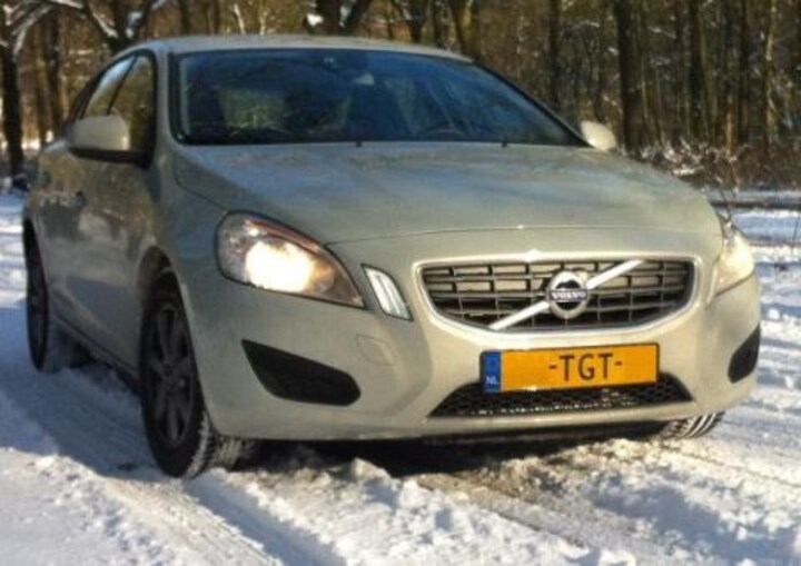 Volvo V60 DRIVe Kinetic (2012)