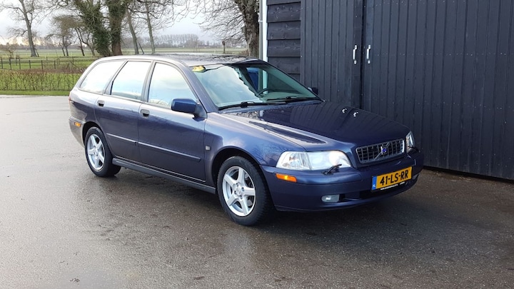 Volvo V40 1.8 Europa (2003)