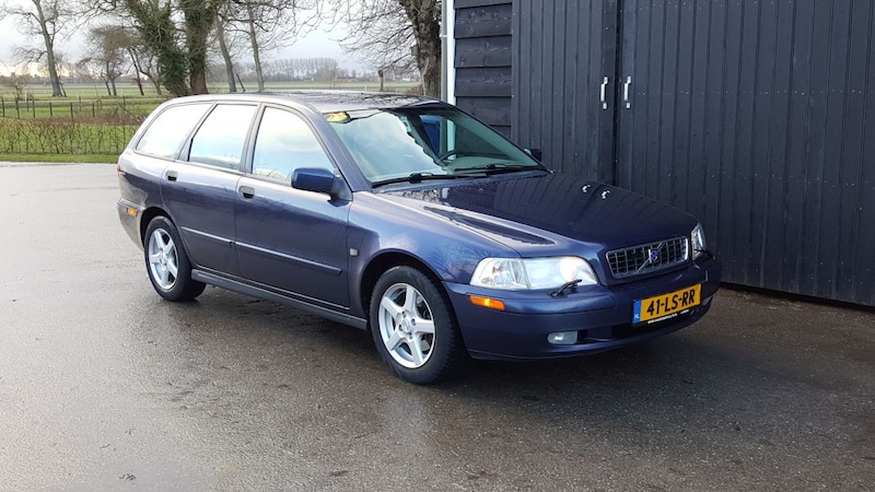 Volvo V40 1.8 Europa (2003)