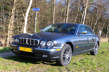 Jaguar XJ8 4.2 Executive (2003)