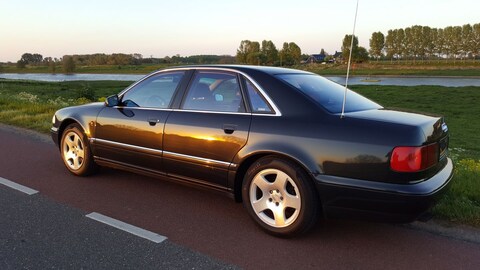 Audi A8 4.2 Quattro