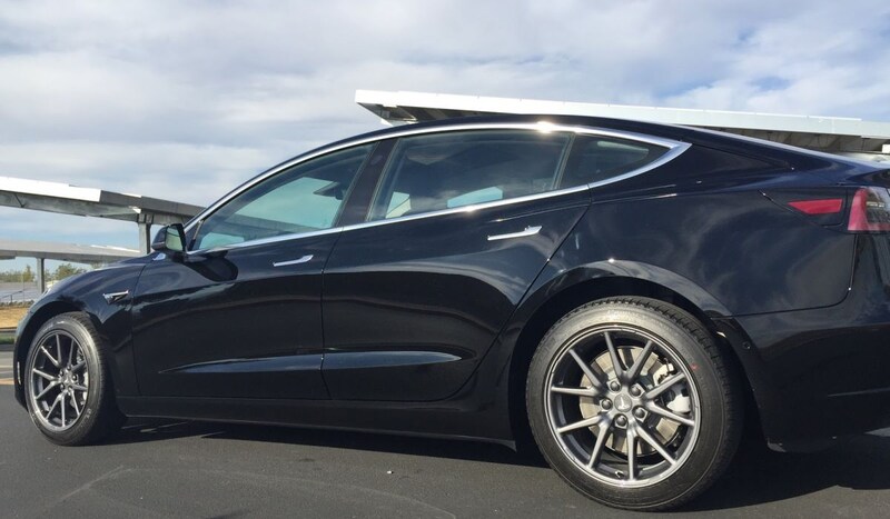 Tesla Model 3 Long Range AWD (2019)