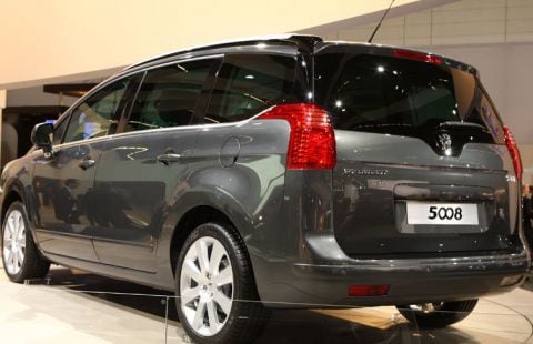 Peugeot 5008 Blue Lease Executive 2.0 HDiF (2011)