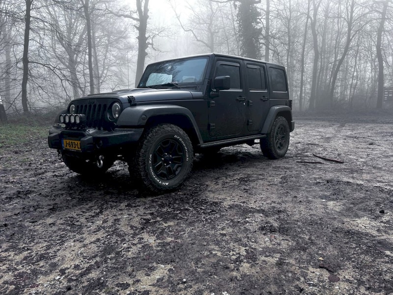 Jeep Wrangler Unlimited 2.8 CRD MOAB (2013)