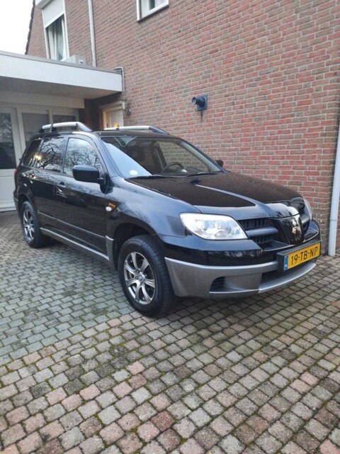 Mitsubishi Outlander 2.0 2WD Invite