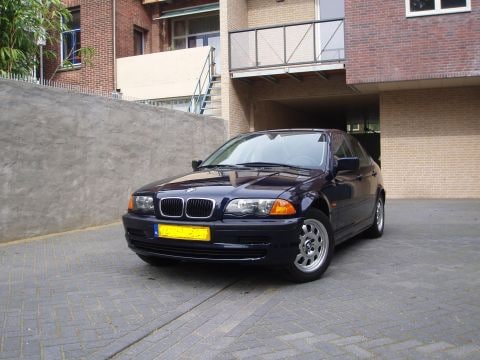 BMW 316i Executive (2001)