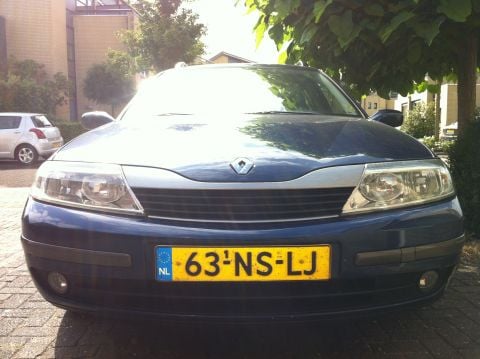 Renault Laguna Grand Tour 2.2 dCi Elective (2004)