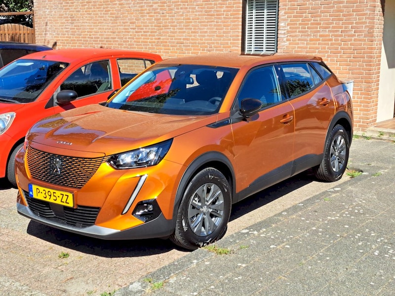 Peugeot e-2008 Active Pack EV 50kWh 136 (2022)