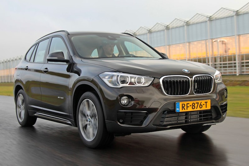 SUV of station: occasionprijzen BMW 3-serie Touring en X1 vergeleken