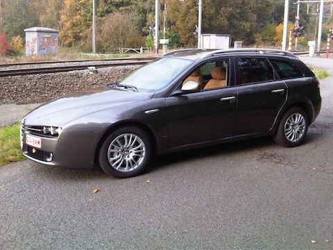 Alfa Romeo 159 Sportwagon 1.9 JTDm 8v Distinctive