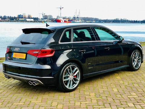 Audi S3 Sportback 2.0 TFSI quattro Pro Line +