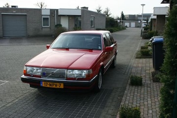 Volvo 760 GLE (1990)