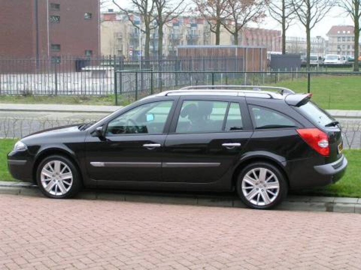 Renault Laguna Grand Tour 1.9 dCi 130 Tech Line (2007)