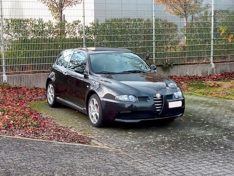 Alfa Romeo 147 3.2 V6 24V GTA