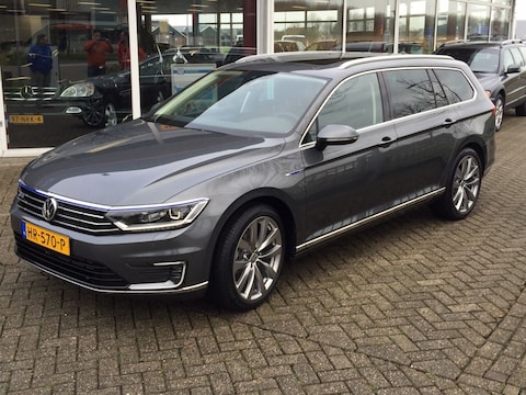 Volkswagen Passat Variant 1.4 TSI PHEV GTE Highline (2015)