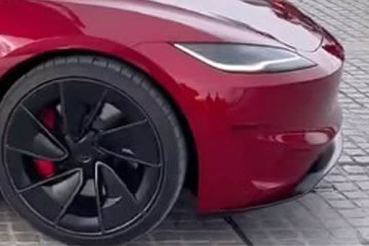 Tesla Model 3 Plaid