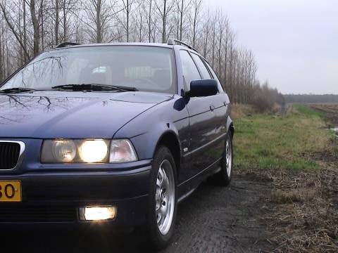 BMW 316i touring Executive (1998)