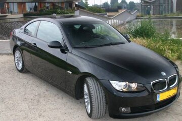 BMW 320i Coupé Executive (2007)
