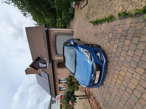 Hyundai i30 1.6 GDI i-Magine (2013)