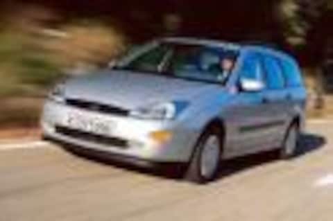 Ford Focus Wagon 1.8 TDDi 90pk Trend (2001)