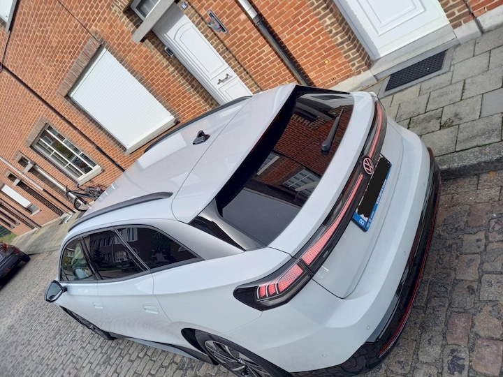 Volkswagen ID.7 Tourer 77kWh 286pk Pro Business (2024)