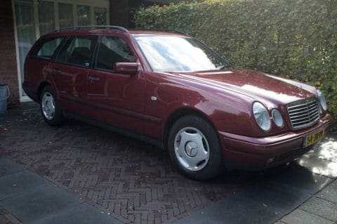 Mercedes-Benz E 220 CDI Classic Combi (1999)