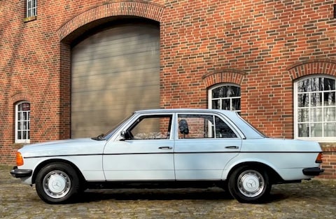 Mercedes-Benz 200