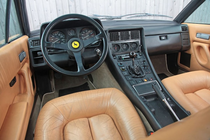 Ferrari 400i