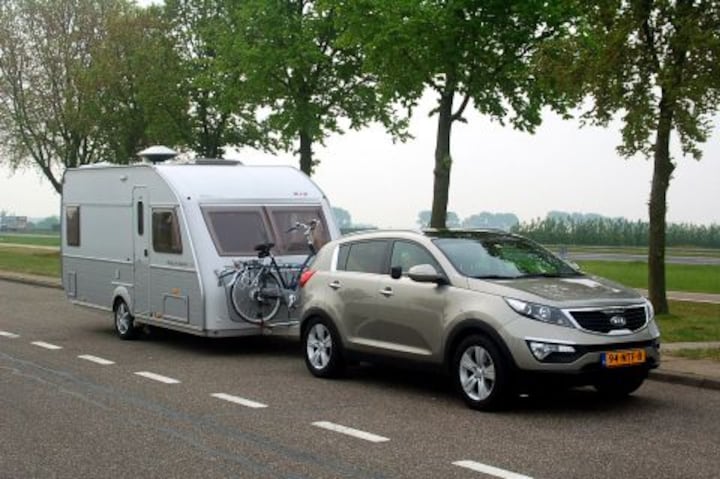 Kia Sportage 2.0 CVVT X-ecutive (2010)