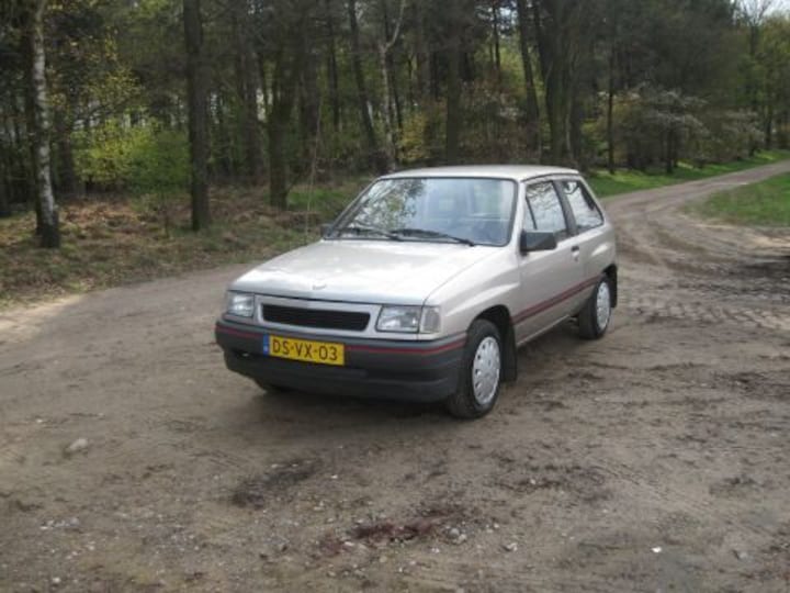 Opel Corsa 1.2i Swing