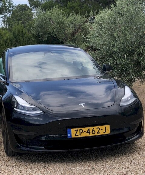 Tesla Model 3 Long Range AWD
