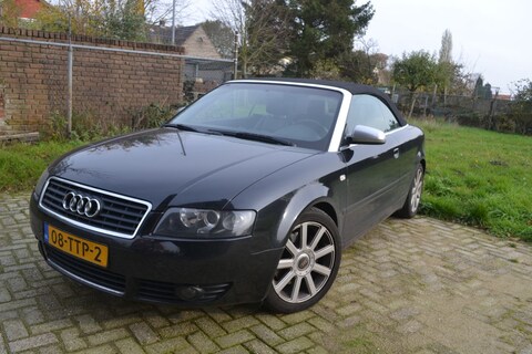 Audi A4 Cabriolet 2.4 5V (2002)