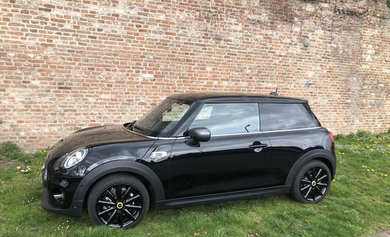 MINI Electric Charged (2020)