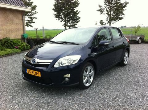 Toyota Auris 1.8 Full Hybrid Executive (2011)