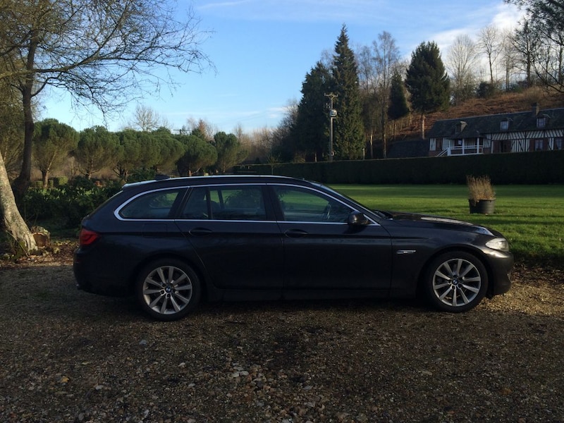 BMW 535d Touring High Executive (2011)