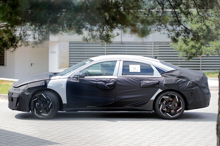 Spyshots Hyundai Ioniq 6