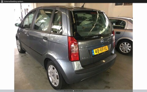 Fiat Idea 1.4 16v Dynamic (2005)