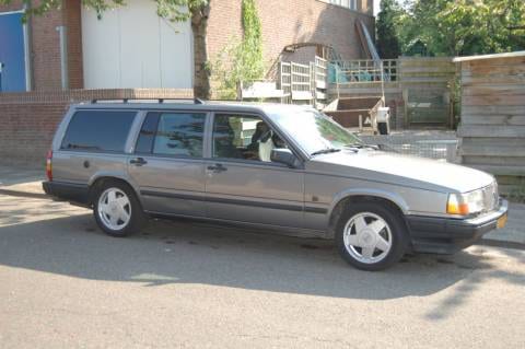 Volvo 940 Estate GL 2.3i (1992)